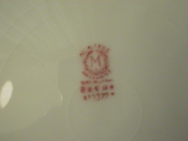 42 Pcs - - Noritake "Azalea" Pattern #19322 Dinnerware 42 Pcs - - Noritake "Azalea" Pattern #19322 Dinnerware