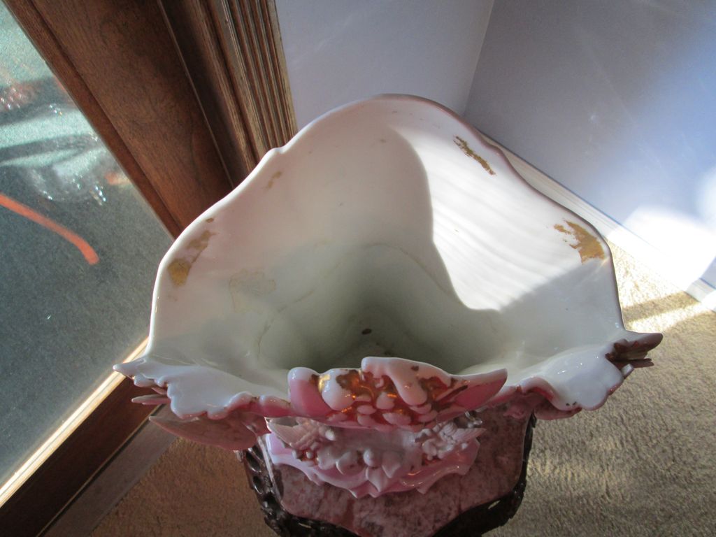 Old Paris Porcelain Fan Flair Vase Old Paris Porcelain Fan Flair Vase