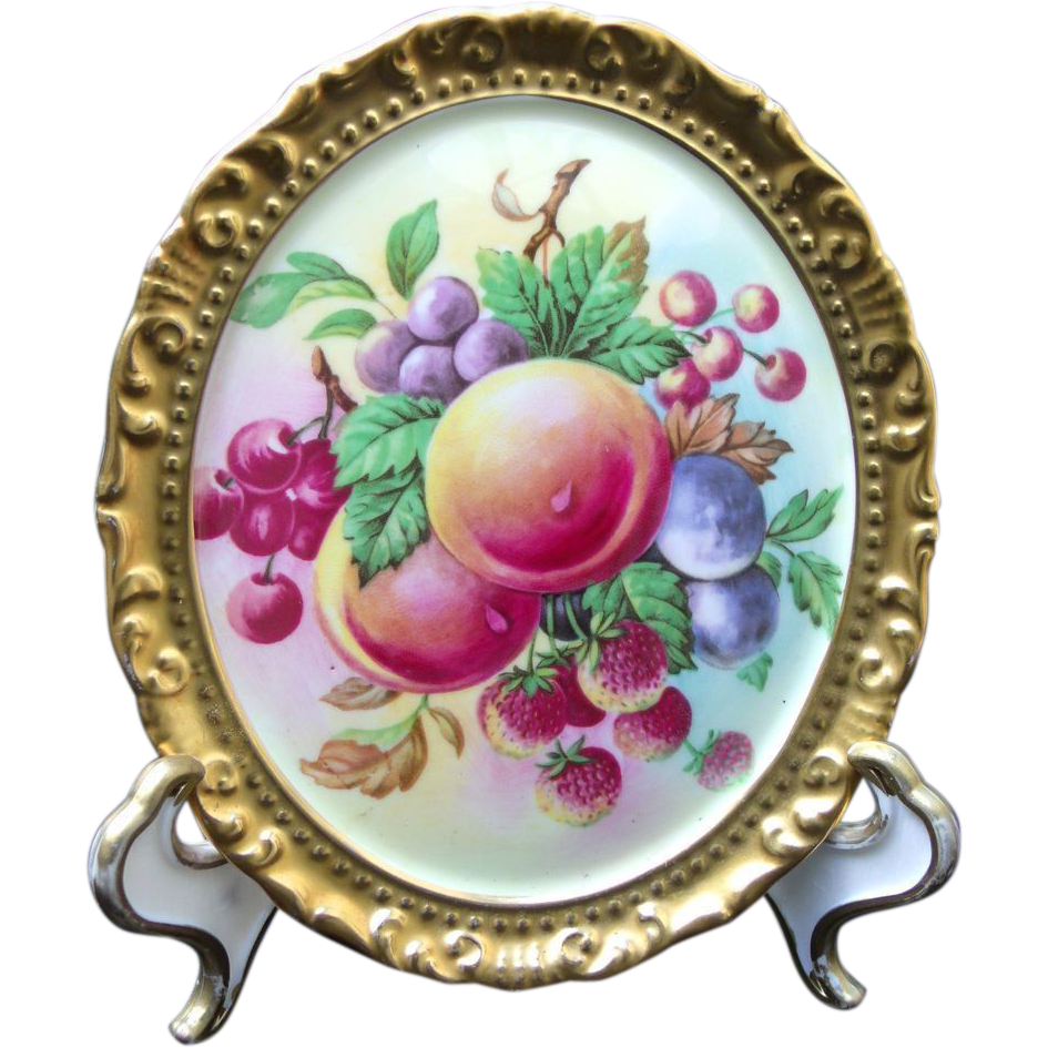 paragon-fine-bone-china-wall-plaque-mixed-fruit-peach-plums-strawberry