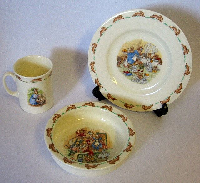 Royal Doulton Bunnykins Nursery ware Baby Bowl, Plate & Cup Royal Doulton Bunnykins Nursery ware Baby Bowl, Plate & Cup