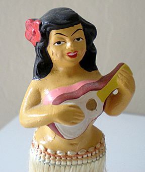 Rare Vintage Hula Girl Nodder With Magnet Base Rare Vintage Hula Girl Nodder With Magnet Base