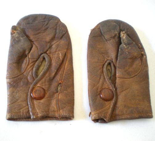 (3) Pair of Vintage Children's Kid Leather Gloves Mittens (3) Pair of Vintage Children's Kid Leather Gloves Mittens