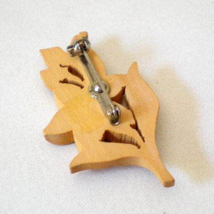 Pretty Carved Flower Brooch Pretty Carved Flower Brooch