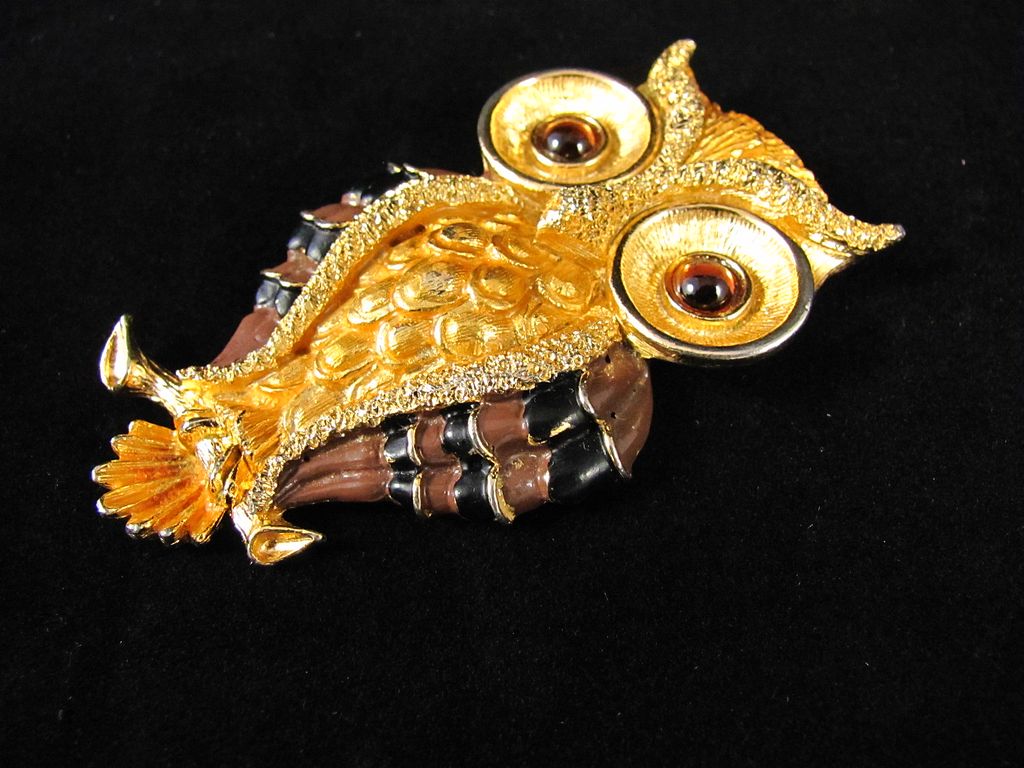 Fantastic Jonette Jewelry JJ Large Owl Pendant Fantastic Jonette Jewelry JJ Large Owl Pendant