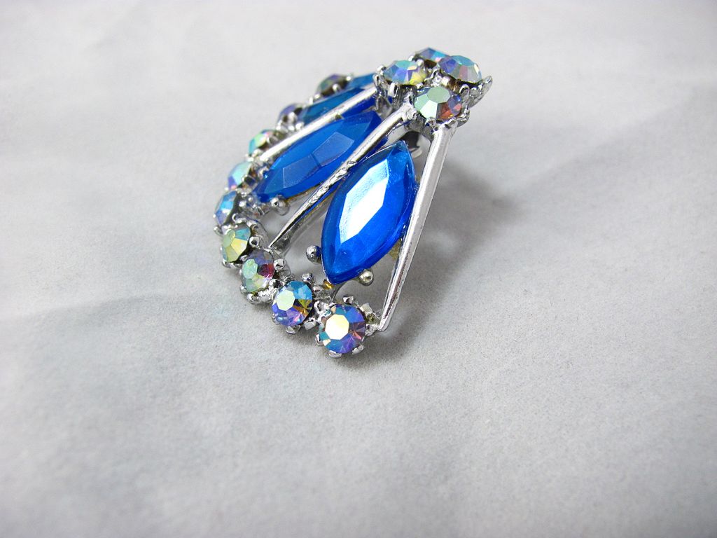 Signed Art Blue AB and Rhinestone Demi Parure Signed Art Blue AB and Rhinestone Demi Parure