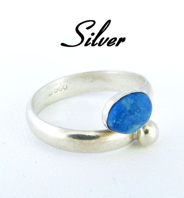 Sterling Silver & Turquoise Cabochon Ring Size 7.5 Sterling Silver & Turquoise Cabochon Ring Size 7.5