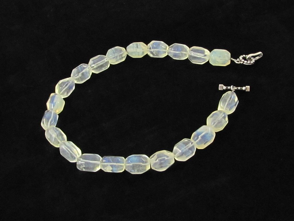 Vintage Sterling Silver Toggle Quartz Beads Choker Necklace Vintage Sterling Silver Toggle Quartz Beads Choker Necklace