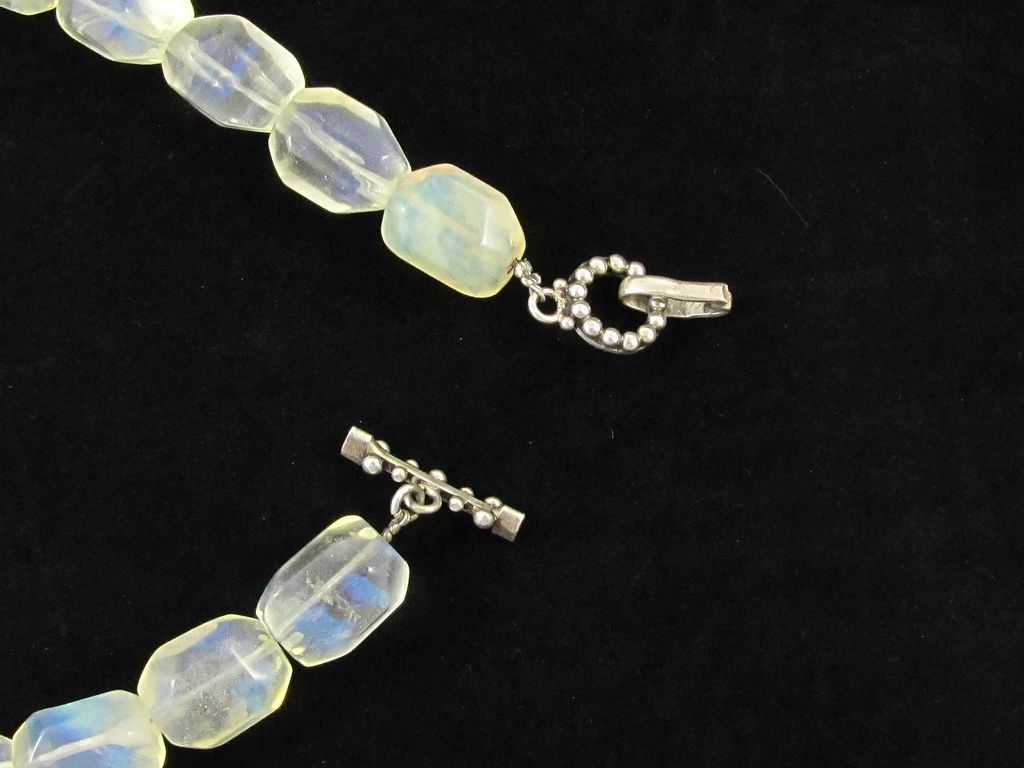 Vintage Sterling Silver Toggle Quartz Beads Choker Necklace Vintage Sterling Silver Toggle Quartz Beads Choker Necklace