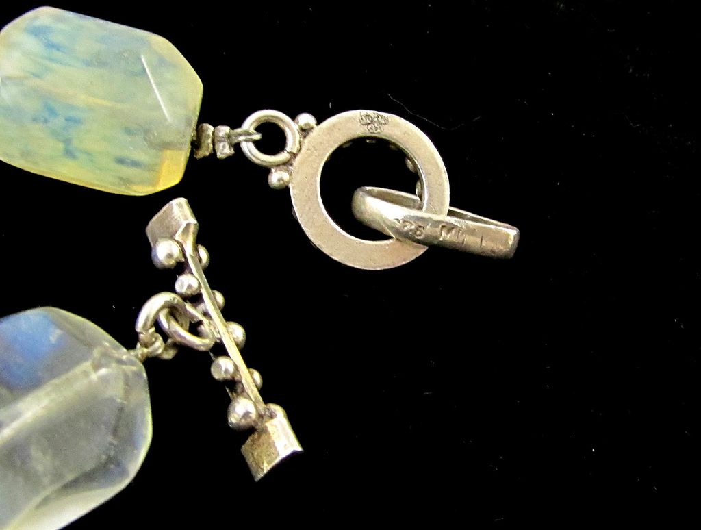 Vintage Sterling Silver Toggle Quartz Beads Choker Necklace Vintage Sterling Silver Toggle Quartz Beads Choker Necklace
