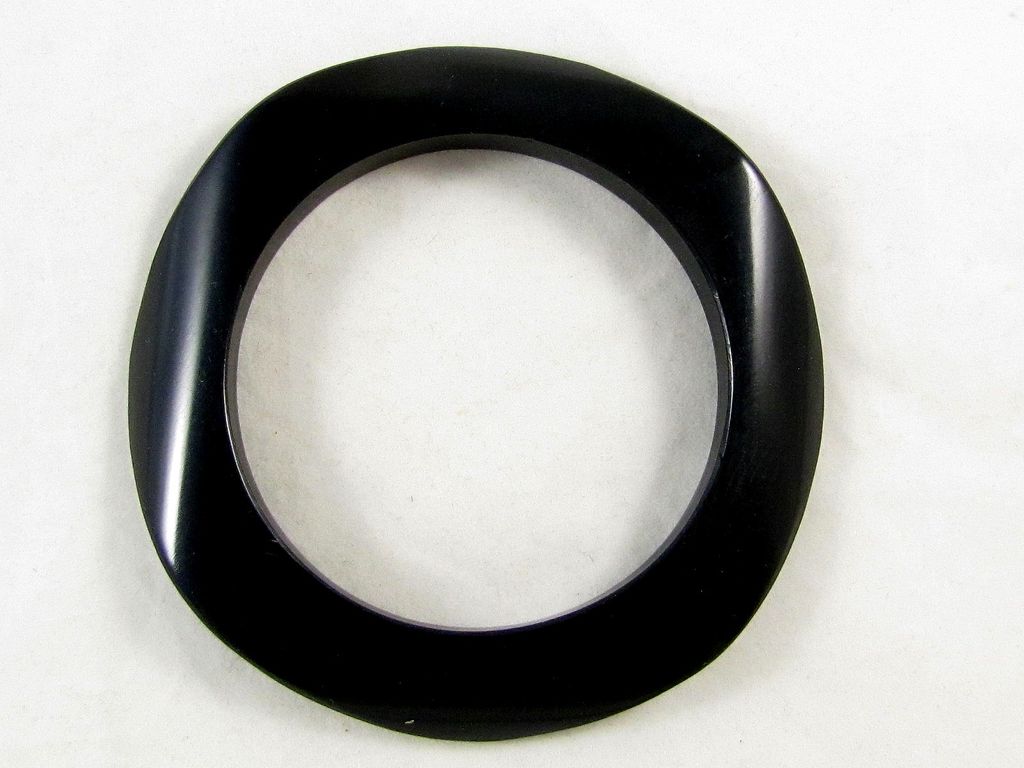 Vintage Black Wood Square Bangle Bracelet Vintage Black Wood Square Bangle Bracelet