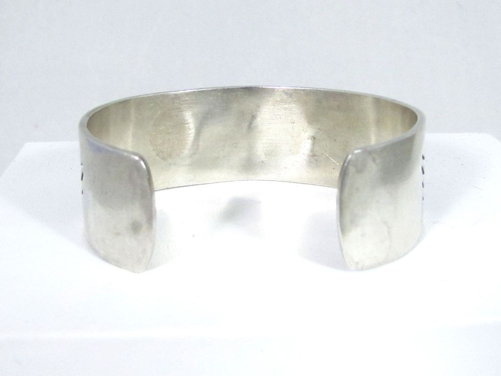 Fabulous Native American Bear Claw Sterling Bracelet Fabulous Native American Bear Claw Sterling Bracelet