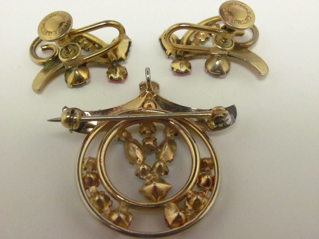 Beautiful Vintage Demi Parure GF 12KT with Rhinestones Beautiful Vintage Demi Parure GF 12KT with Rhinestones