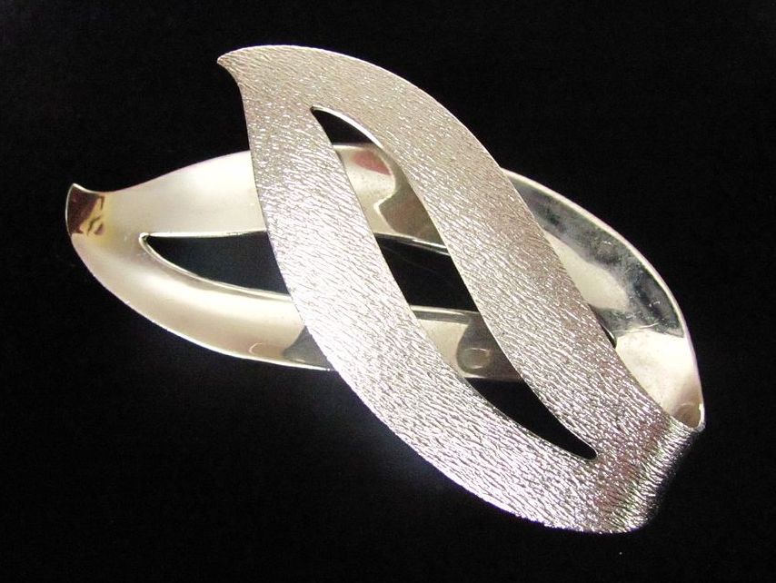 Superb Large Sarah Cov Silver Tone Brooch Superb Large Sarah Cov Silver Tone Brooch