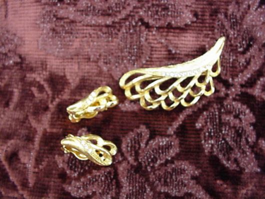 Pin & Earrings Set * Sweet Pin & Earrings Set * Sweet