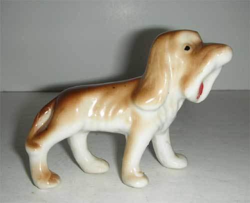 Bloodhound Japan figurine w/ open mouth Bloodhound Japan figurine w/ open mouth