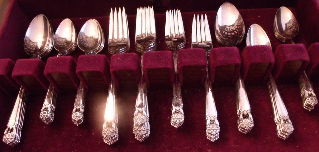 Silverplate Service for 8 Silverplate Service for 8