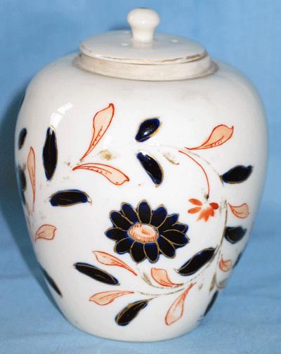 Porcelain Ginger Jar with Imari Decoration Porcelain Ginger Jar with Imari Decoration