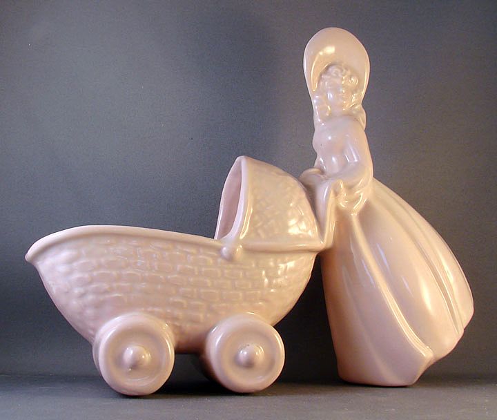 1949 Pink Nursery Planter 1949 Pink Nursery Planter