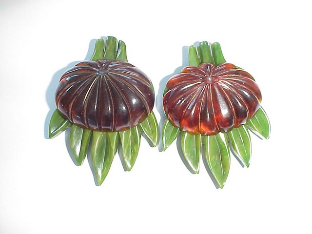 Rare Pumpkin Design Vintage Bakelite Clips --- Pair Rare Pumpkin Design Vintage Bakelite Clips --- Pair