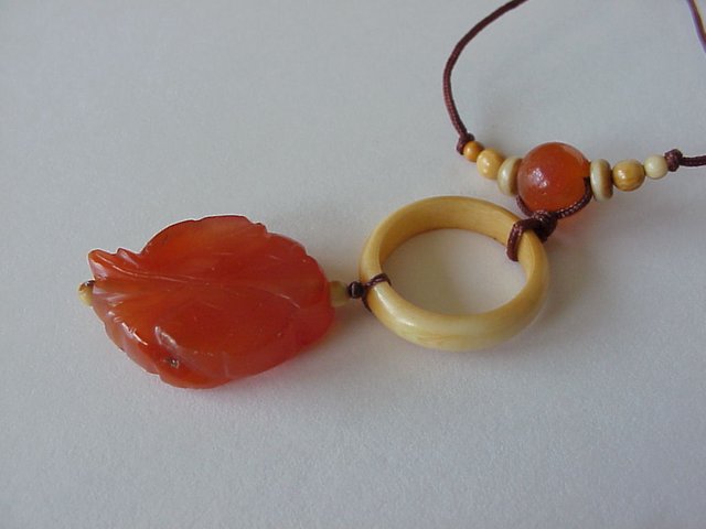 Vintage Chinese Carved Carnelian Leaf Necklace Vintage Chinese Carved Carnelian Leaf Necklace