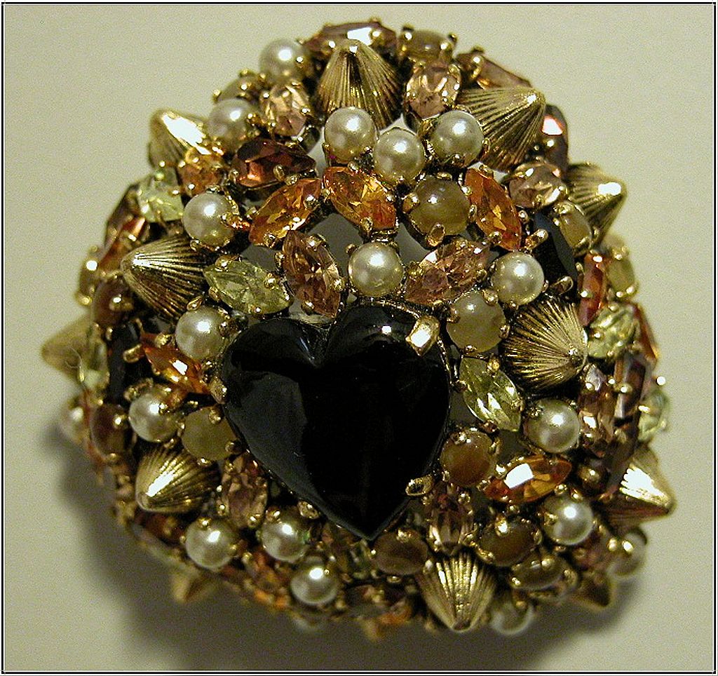Christian Dior Rhinestone & Heart Pin, Made in Germany, 1962 Christian Dior Rhinestone & Heart Pin, Made in Germany, 1962