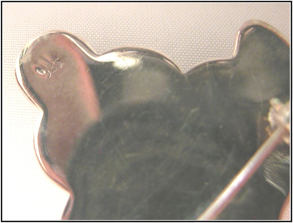 Sterling Silver Grape Harvest Pin / Pendant Sterling Silver Grape Harvest Pin / Pendant