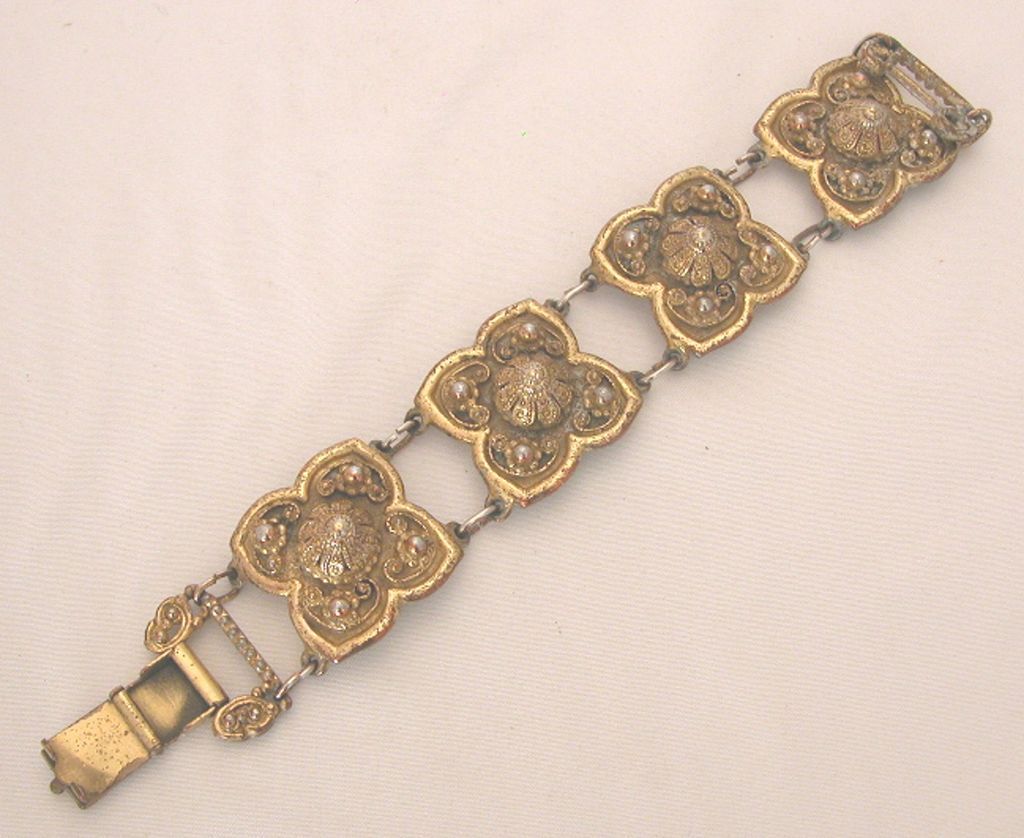 Etrusceana Rice Warner Bracelet, Designer Louis Mark, 1941 Etrusceana Rice Warner Bracelet, Designer Louis Mark, 1941