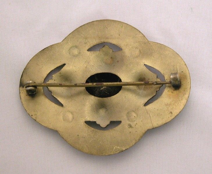 Engraved Victorian Pin with Filigree Center Engraved Victorian Pin with Filigree Center