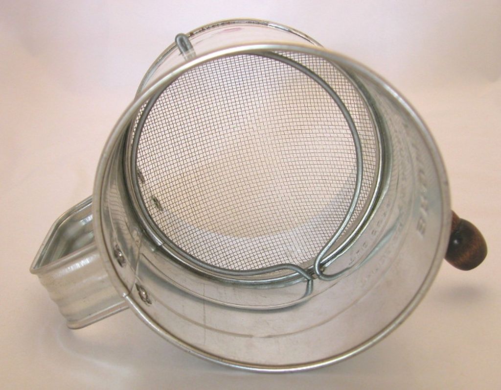 Bromwell's Flour Sifter with Apple Pattern Bromwell's Flour Sifter with Apple Pattern