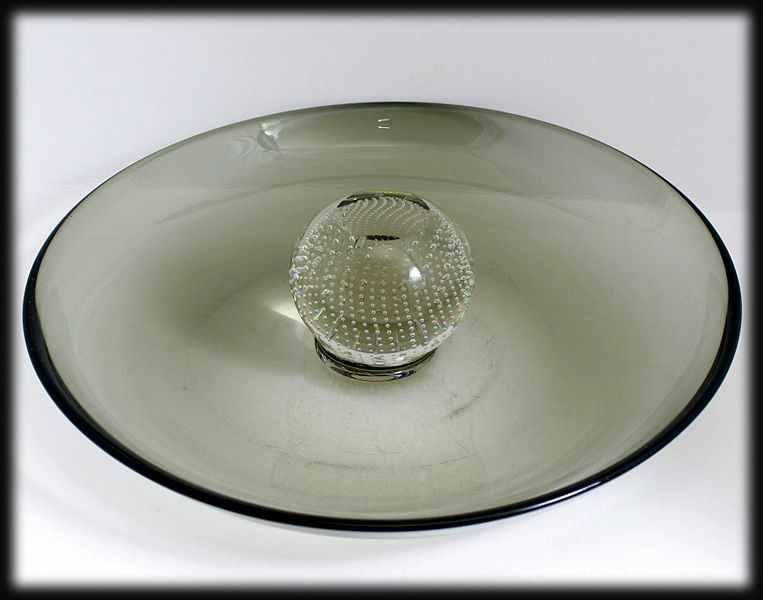 Huge Erickson Smoke Art Glass Bowl Center Handled Controlled Bubble Pipe Bowl Huge Erickson Smoke Art Glass Bowl Center Handled Controlled Bubble Pipe Bowl