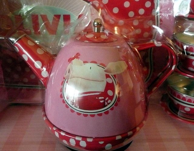 Olivia Musical Tin Tea Set Olivia Musical Tin Tea Set