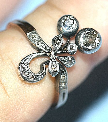 Antique French Platinum Diamonds 14K Gold Art Nouveau Ring Antique French Platinum Diamonds 14K Gold Art Nouveau Ring