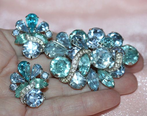 Eisenberg 1950-60's Aqua & Lavender Stone Brooch and Clip Earrings Eisenberg 1950-60's Aqua & Lavender Stone Brooch and Clip Earrings