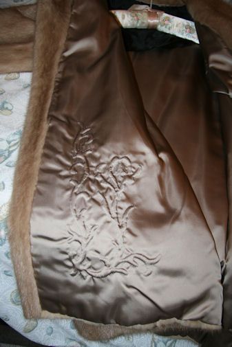 Full Length Ladies Mink Coat Full Length Ladies Mink Coat
