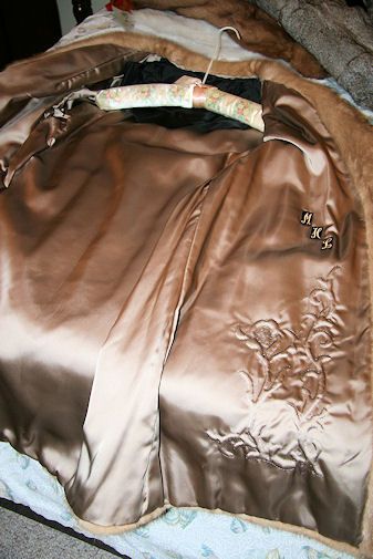 Full Length Ladies Mink Coat Full Length Ladies Mink Coat