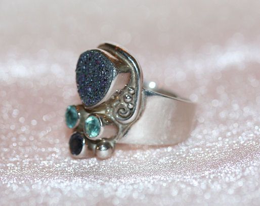 Superb Sterling Ring w/ Drusy Quartz, Amethyst, and blue Topaz Superb Sterling Ring w/ Drusy Quartz, Amethyst, and blue Topaz
