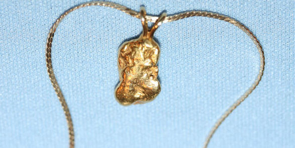 Vintage 14K Gold Nugget w 14K YG Chain Vintage 14K Gold Nugget w 14K YG Chain