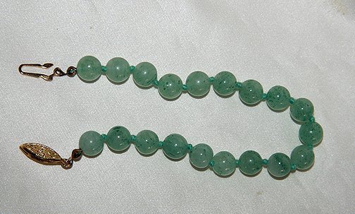 Lovely Jade/Jadite Bracelet, size 7 and half inches Lovely Jade/Jadite Bracelet, size 7 and half inches