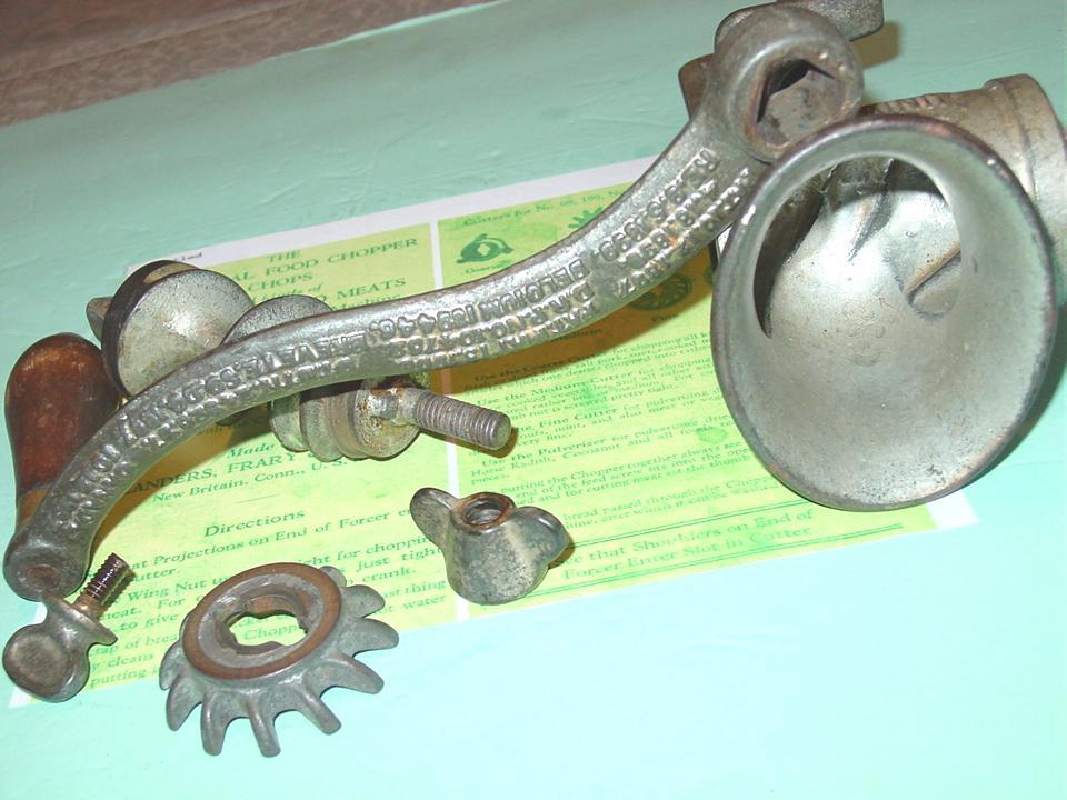 Universal Meat Chopper Food Grinder No 1 Cast Iron 1 Blade New Britain 1900 Universal Meat Chopper Food Grinder No 1 Cast Iron 1 Blade New Britain 1900