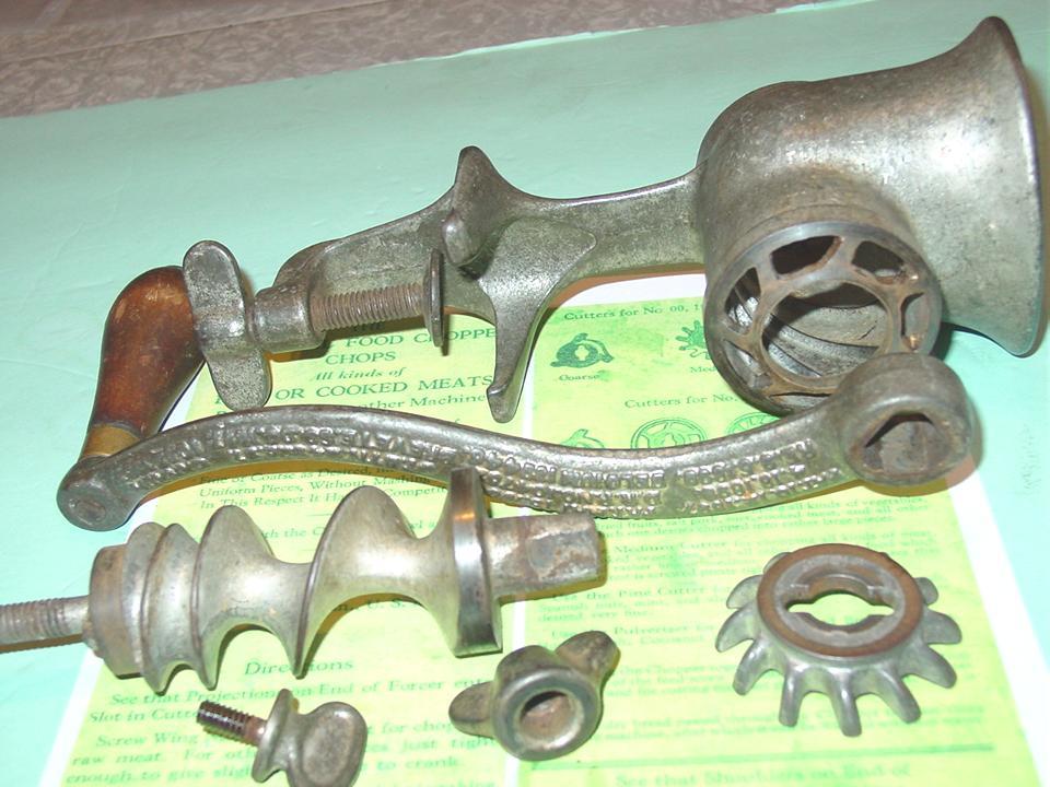 Universal Meat Chopper Food Grinder No 1 Cast Iron 1 Blade New Britain 1900 Universal Meat Chopper Food Grinder No 1 Cast Iron 1 Blade New Britain 1900