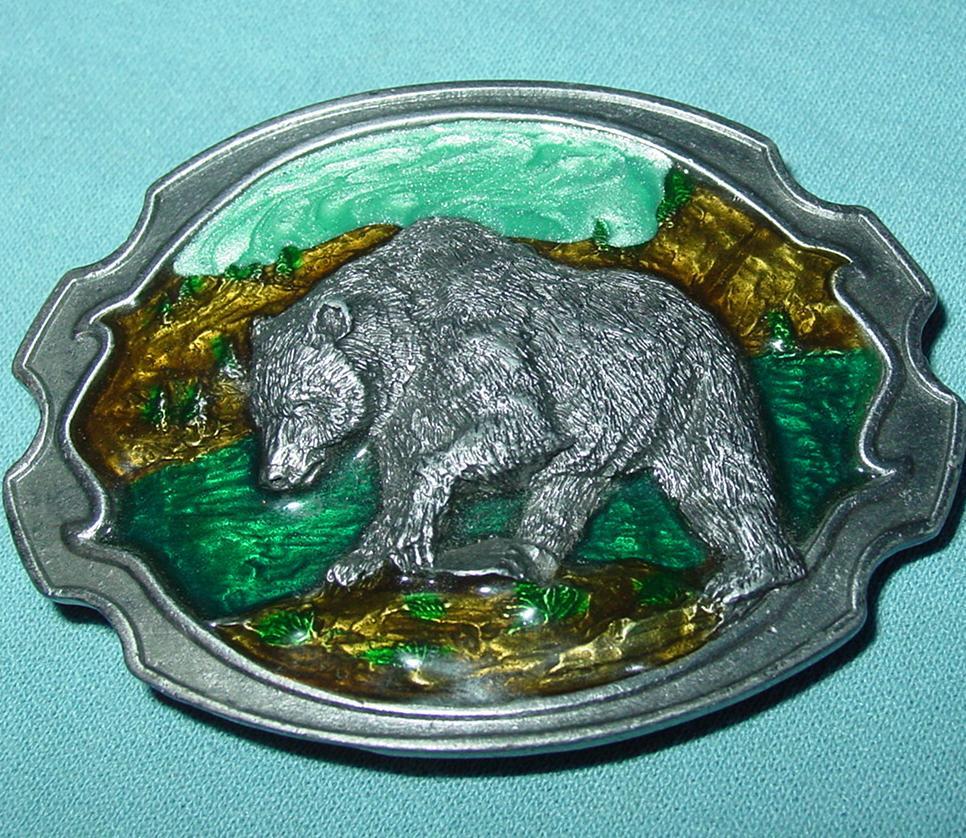 Siskiyou Grizzly Bear Belt Buckle Pewter Enamel F-30 1984 Williams Oregon Siskiyou Grizzly Bear Belt Buckle Pewter Enamel F-30 1984 Williams Oregon
