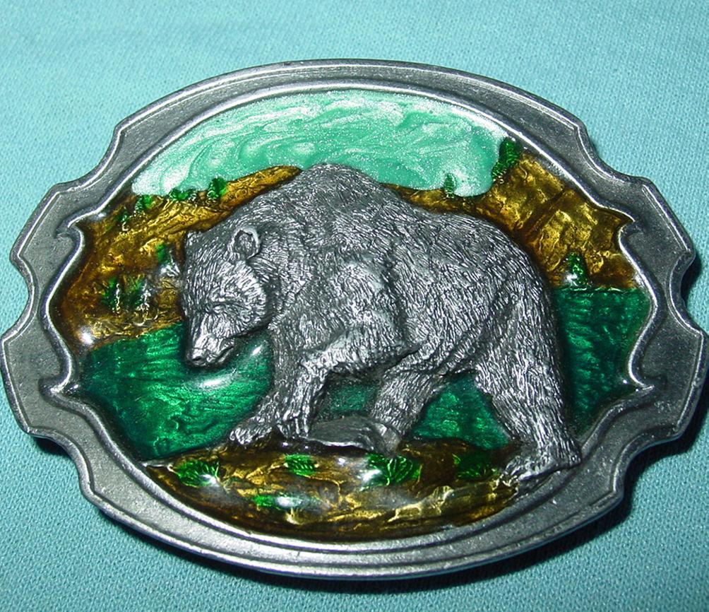 Siskiyou Grizzly Bear Belt Buckle Pewter Enamel F-30 1984 Williams Oregon Siskiyou Grizzly Bear Belt Buckle Pewter Enamel F-30 1984 Williams Oregon