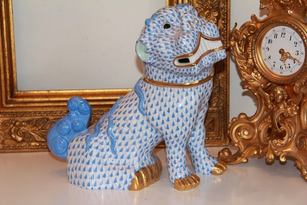 Herend Large Foo dog with 24 K gold accents, dated at about 1980 Herend Large Foo dog with 24 K gold accents, dated at about 1980