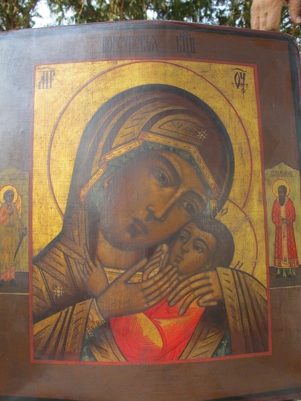 Antique Russian Icon depicting the Holy Virgin and the little Jesus, late 19th century Antique Russian Icon depicting the Holy Virgin and the little Jesus, late 19th century