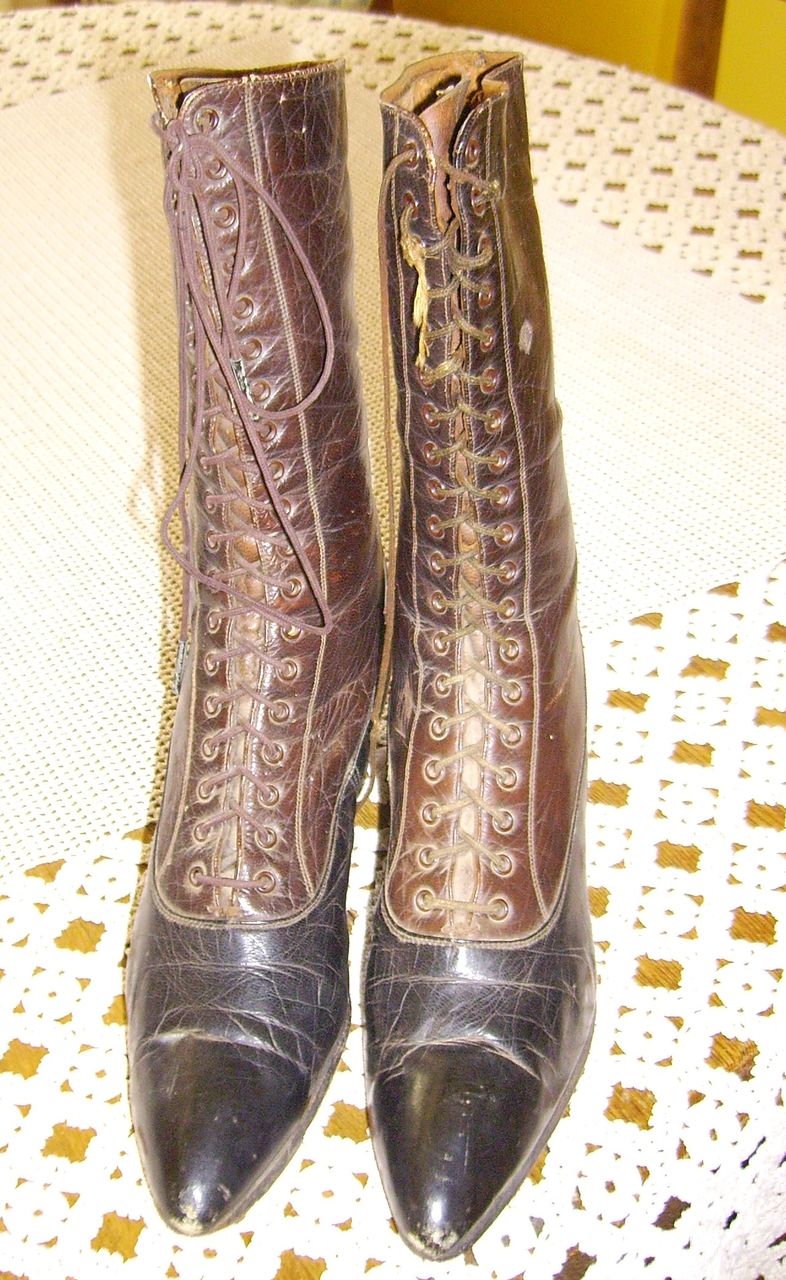 Victorian Ladies Brown & Black Two Tone All Leather Boots Victorian Ladies Brown & Black Two Tone All Leather Boots