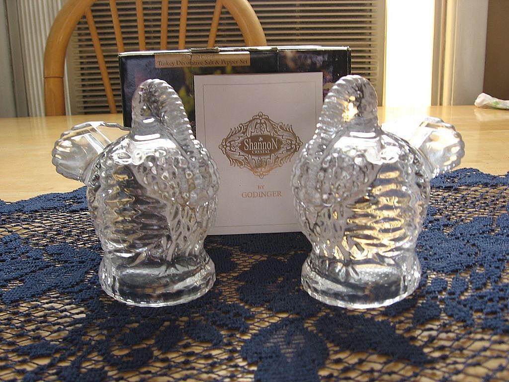 Retired Shannon Godinger Crystal Turkey Salt and Pepper Shakers Retired Shannon Godinger Crystal Turkey Salt and Pepper Shakers