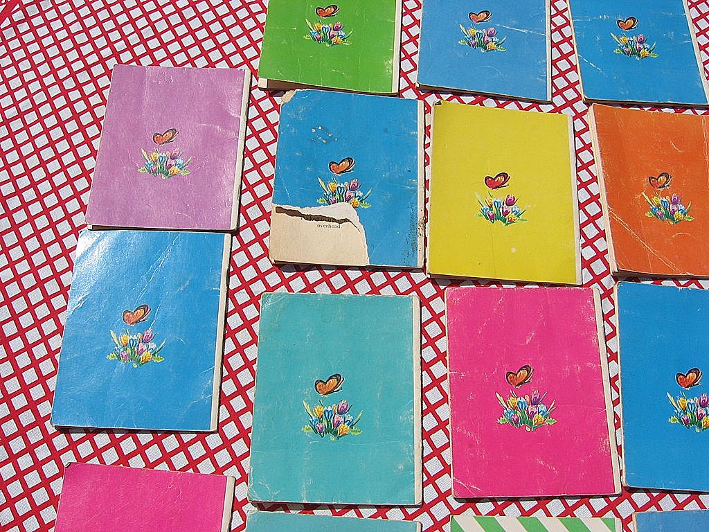 Rand McNally Tiny Elf Book Set of Sixteen Rand McNally Tiny Elf Book Set of Sixteen