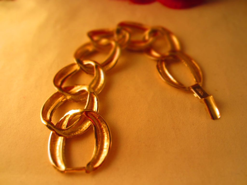 Fabulous Large Gold Tone Textured Link Bracelet Napier Fabulous Large Gold Tone Textured Link Bracelet Napier