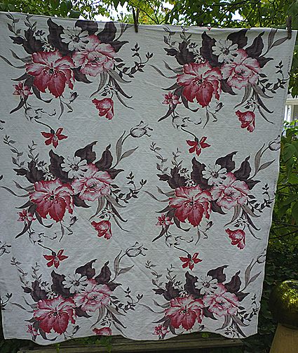 Huge Red and Pink Flowers Brown Leaves Barkcloth Huge Red and Pink Flowers Brown Leaves Barkcloth