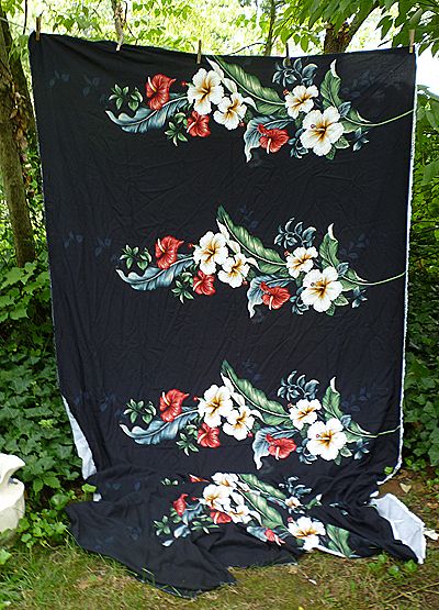 Modern Trendtex Hawaiian Flowers Decorator Fabric 3 1/3 Yards Modern Trendtex Hawaiian Flowers Decorator Fabric 3 1/3 Yards